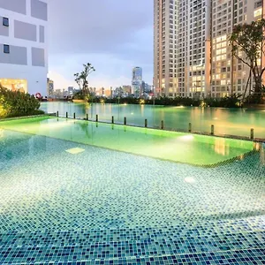 Апартаменты Zo River Gate - Free Pool, Хошимин